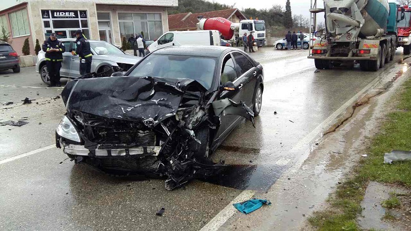 У САОБРАЋАЈНОЈ НЕЗГОДИ: Повређена породица сувласника Рокшпеда